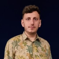 Elvis Muzhaqi