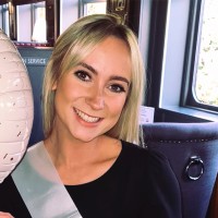 Holly Carlyle-Screen