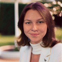 Ksenia S.