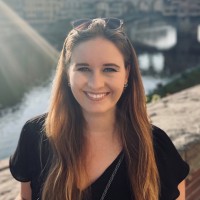 Lara Julie Warschuhn