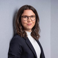 Dr. Stephanie Schneider