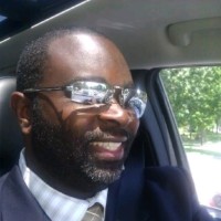 Stephen Holts