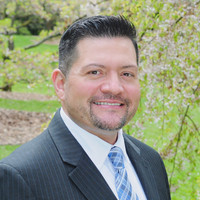 Dr. Daniel Garcia
