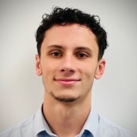Yanis Spinnhirny