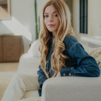 Emily Lee