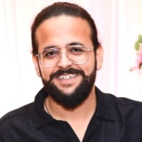 Vicky Thakkar