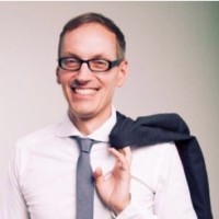 Dr. Dirk Schubert