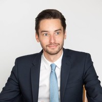 Michael Warren