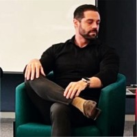Leonardo Wolf