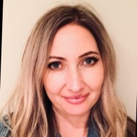 Anna McGahan
