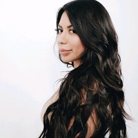 Tracy V.