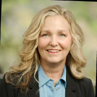Lynne Perry