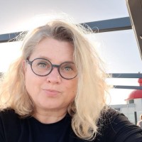 Yvonne Van Cooten