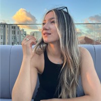Meli̇ke Körükmez