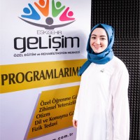 Emine Bayhan
