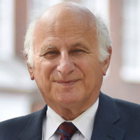 Nicholas Strauss