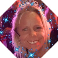 Nicola Blake