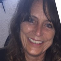 Elzelinde van 't Hof