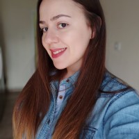 Angela Bello
