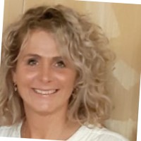 Monique De Ruiter