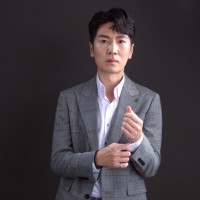 SHOU HSIAO