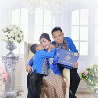 Sri Irna Hardiyatni Zees