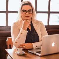 Juliana Schneider Staskoviak