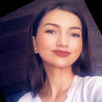 Luana Lusiana M.