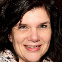 Angelique Van Hooft