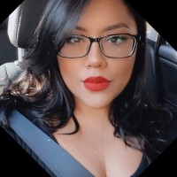 Breanne De La Cruz