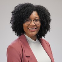 Nia Davis, Msw