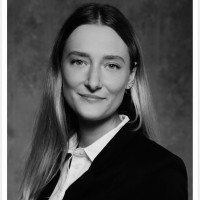 Anais Loulou Huschek