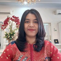 Dwi Krissetya Wati, Aaaik