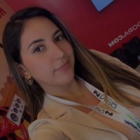 Angie Valarezo Bernal