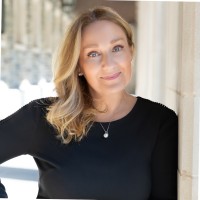 Larissa L. Flom, CFP(r)