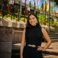 Estefanía Peralta Bravo