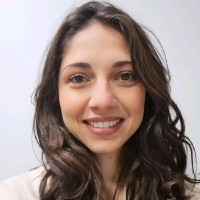 Caroline Schmitz Gomes