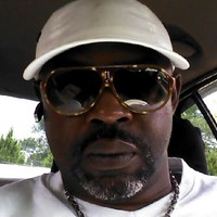 Raphael Saunders Sr.