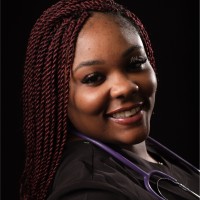 Danielle Davis, Rn