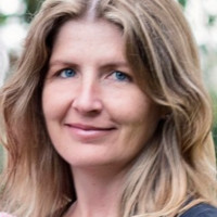 Philippa Warhaft