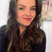 Lara Isabella D.