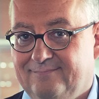 Dr. Kristian Schneider