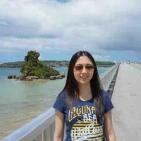 Valerie Au