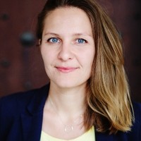 Corinna Mayer