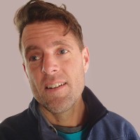 Giles Larsen
