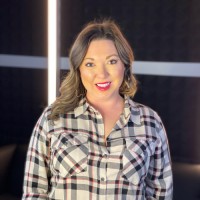 Liz Komoromi