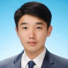 문동욱