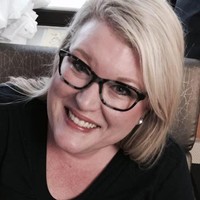 Libby Anderson, Cae