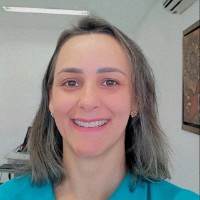 Adriana de Oliveira Lamberti