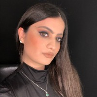 Esra Kayalı